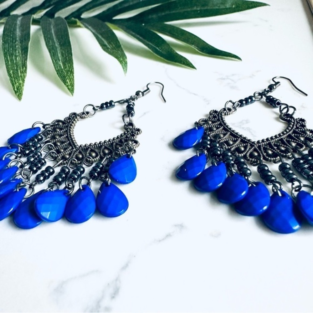 Bohemian Blue Bead Chandelier Earrings Dangle Antiqued Silver Boho Gift NEW - Picture 10 of 11